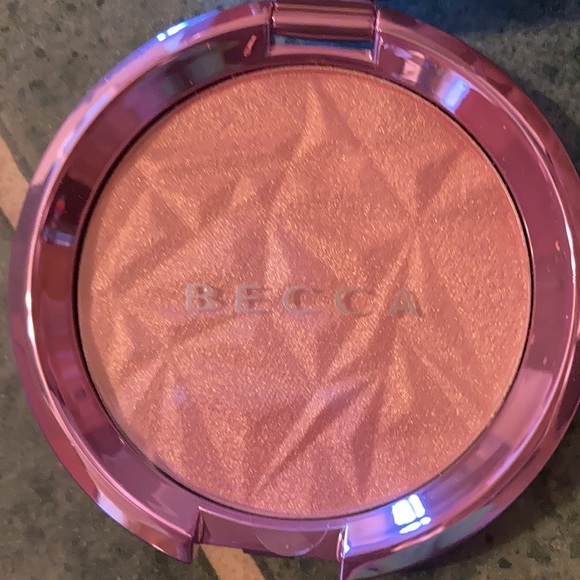 ☘️HP☘️ BECCA’s Shimmering Skin Perfector Pressed Lilac Geode - Picture 15 of 16